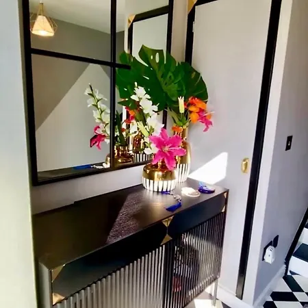 홈스테이 Ensuite By Commonwealth Stadium Emirates Arena