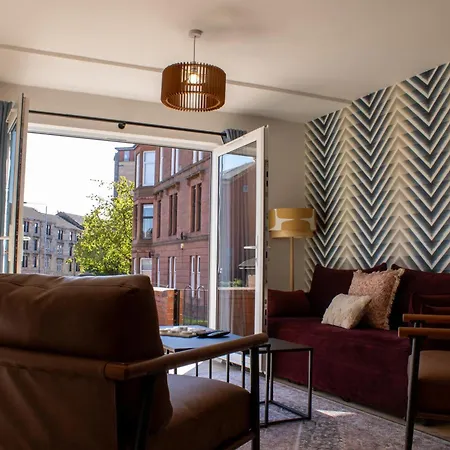 בית נופש West End 3br Flat Near Kelvinbridge Woodside גלאזגו