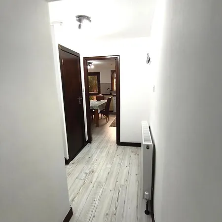 בית נופש Pi-garden House - 4 Double Bedrooms - Free Optic Fibre Wifi And Parking גלאזגו