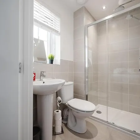 בית נופש Detached 5 Bedroom In With Driveway *