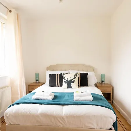 Comfortable & Fabulous Family With Garden - Pass The Keys * גלאזגו