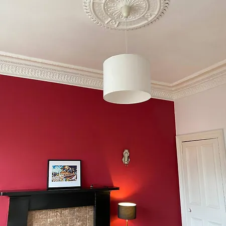 Charming Victorian In - Perfect Family Retreat * גלאזגו