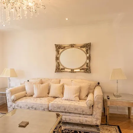 Comfortable & Fabulous Family With Garden - Pass The Keys * גלאזגו