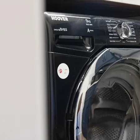 West End 3br Flat Near Kelvinbridge Woodside בית נופש *