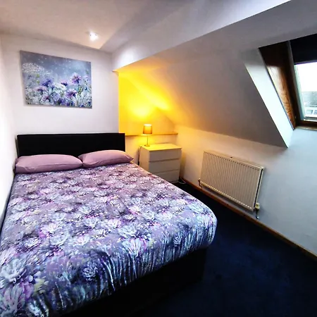 בית נופש Pi-garden House - 4 Double Bedrooms - Free Optic Fibre Wifi And Parking *