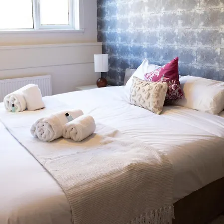 West End 3br Flat Near Kelvinbridge Woodside