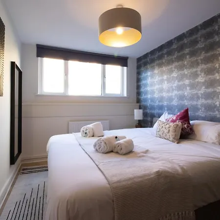 בית נופש West End 3br Flat Near Kelvinbridge Woodside