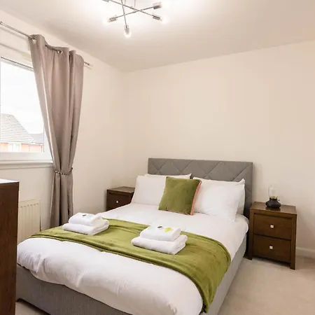 Comfortable & Fabulous Family With Garden - Pass The Keys בית נופש *