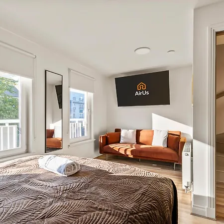 Spacious 5br Townhouse With Free Parking * גלאזגו
