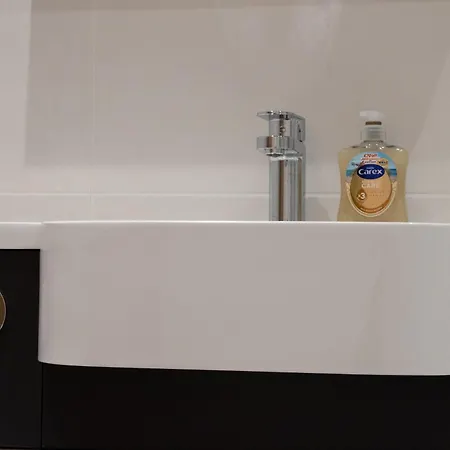 West End 3br Flat Near Kelvinbridge Woodside בית נופש