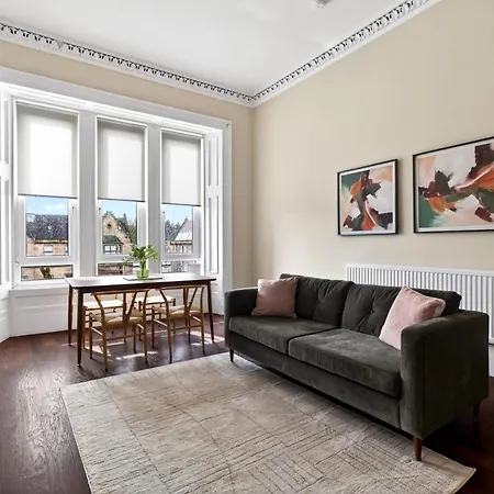 Appartamento Beautiful 4 Bedroom Flat With Convenient Travel