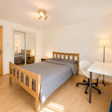 Appartamento West End Quiet 2b2b Next To Train&subway Station Glasgow