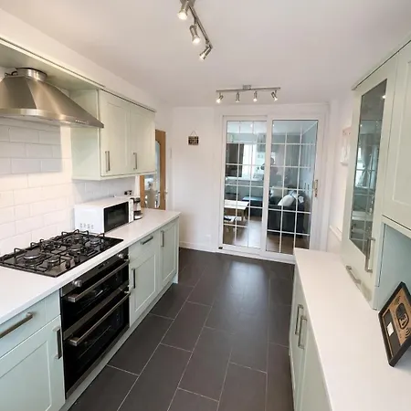 Apartment Stylish With Balcony And Free Parking Rutherglen