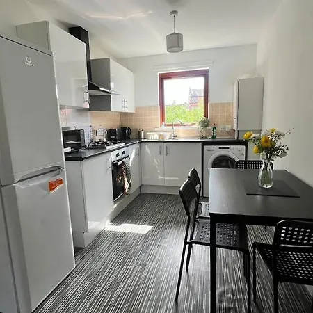 2 Bedroom In *