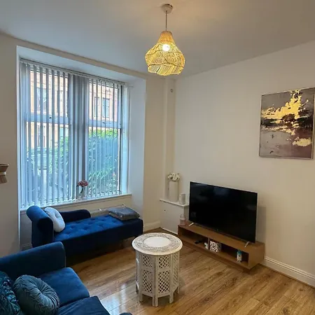Cosy In Queens Park - 1 Bedroom Glasgow