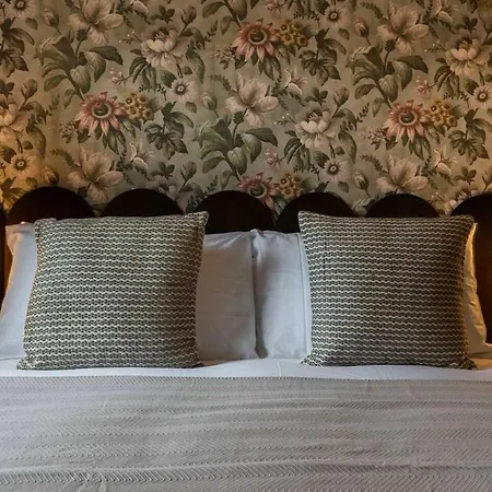 Appartamento Kelvin House, 3br, Free Parking & Private Garden