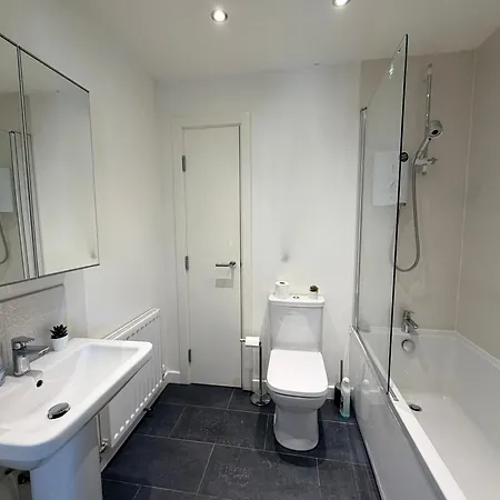 Bedford New Build Modern 2 Bedroom * Glasgow