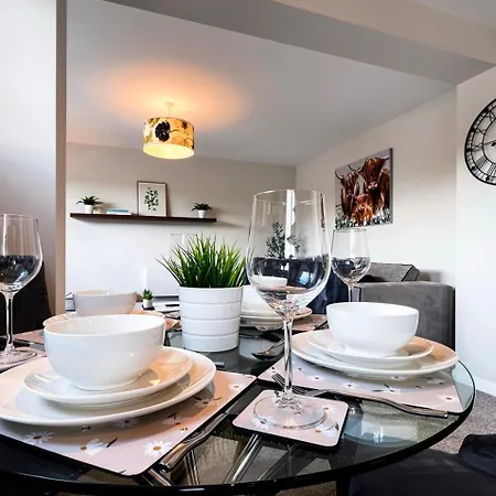 Stunning 2-bed Retreat In *