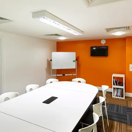 Student Only Ensuites By The River Near Centre On Old Dumbarton Road *