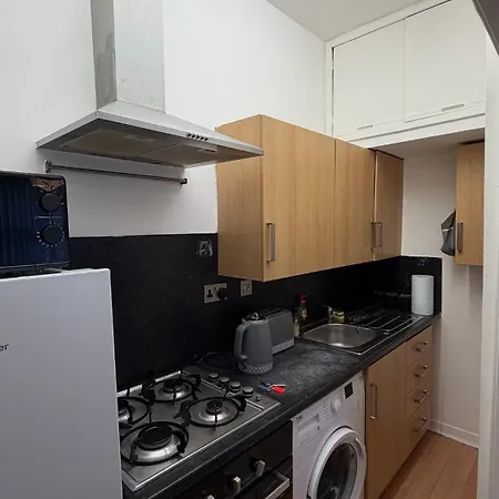 Cosy In Queens Park - 1 Bedroom Lejlighed