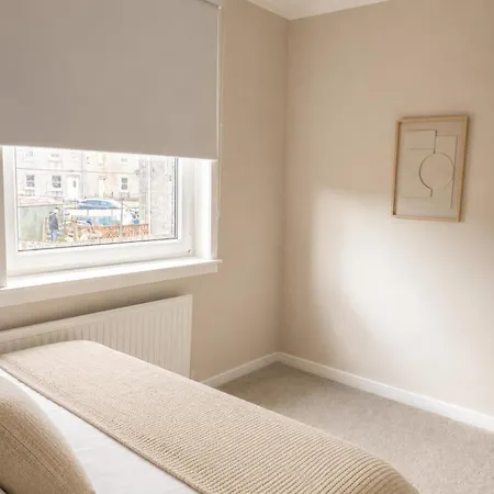 Cozy 3 Bdr In Sleeps 6 Parking Appartamento *