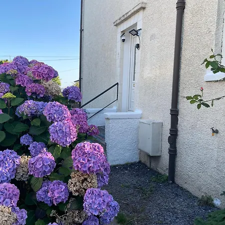 3 Bedroom - Warriston St - Sleeps 5 - Contractors, Business & Relocations - Free Parking * Glasgow