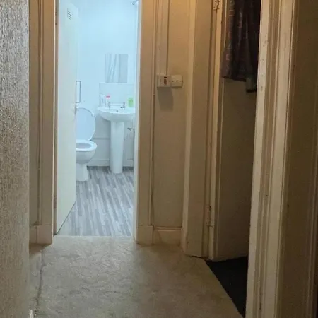 Glasgow City West End - 2 Bedroom Apartment Glasgow