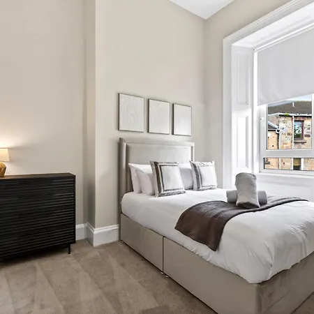 Appartamento Beautiful 4 Bedroom Flat With Convenient Travel *
