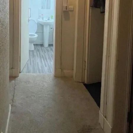 Glasgow City West End - 2 Bedroom Apartment