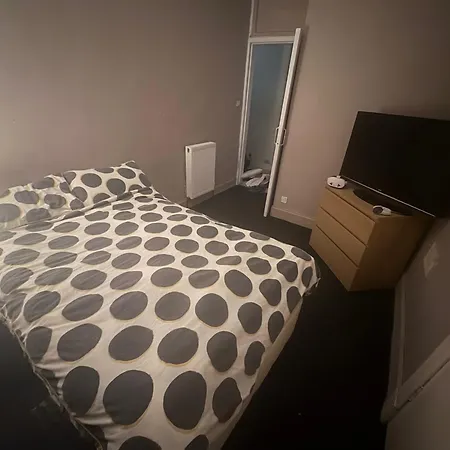 Glasgow City West End - 2 Bedroom Apartment