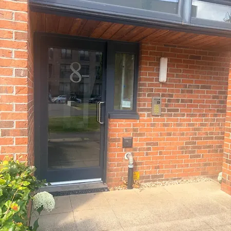 Bedford New Build Modern 2 Bedroom Apartament *