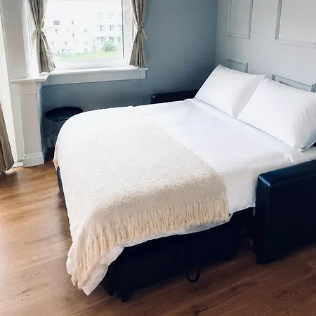 Stylish With Balcony And Free Parking Apartment Rutherglen