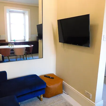 Apartament Elegant West End Sleeps 8 Near Uofg & Kelvinbridge *
