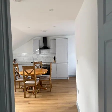 4 Bedroom In Centre