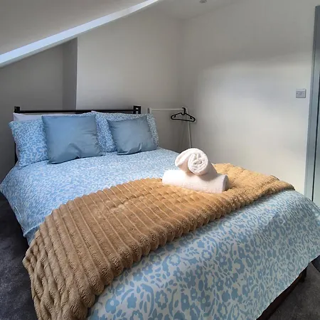 4 Bedroom In Centre Glasgow