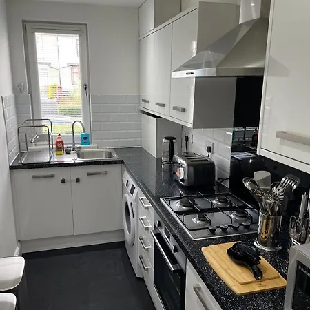 3 Bedroom - Warriston St - Sleeps 5 - Contractors, Business & Relocations - Free Parking Appartamento *