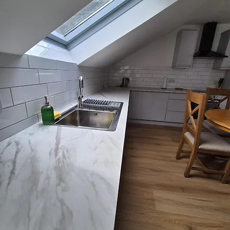 4 Bedroom In Centre * Glasgow