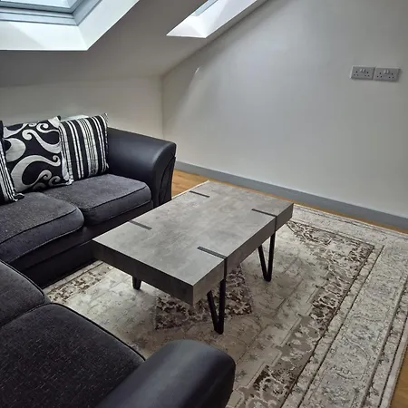 Lejlighed 4 Bedroom In Centre *