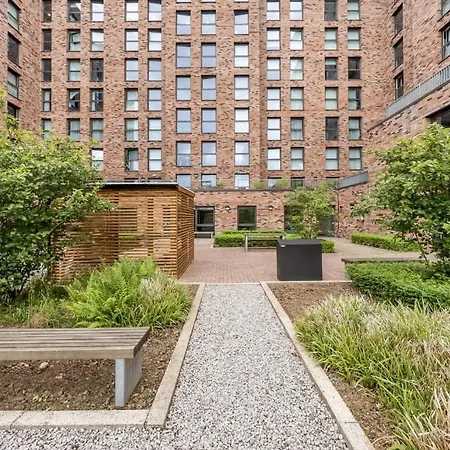 Modern Student En-suite In Glasgow! *