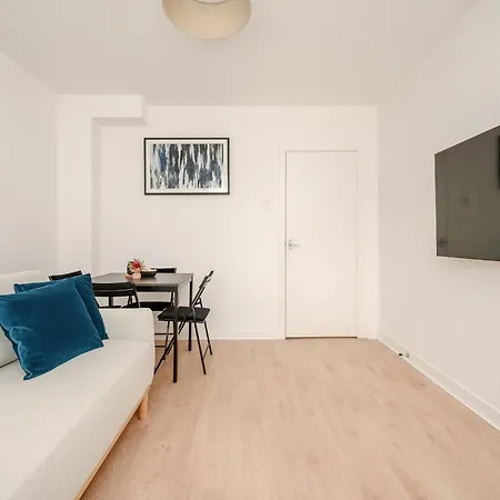 בית נופש Westland 2 Bedroom House - גלאזגו
