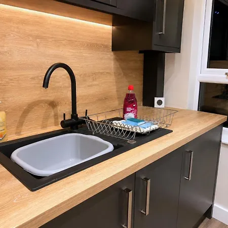 Stylish 3bdr In - Sleeps 7 - Parking *