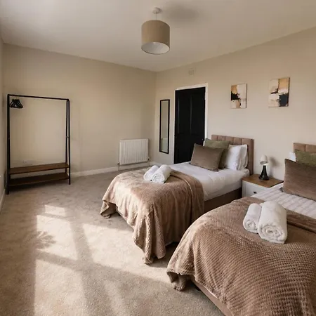 Appartamento Stylish 2bdr In - Sleeps 5 - Free Parking