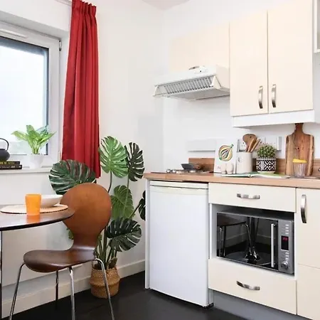 Kyle Park House In Glasgow