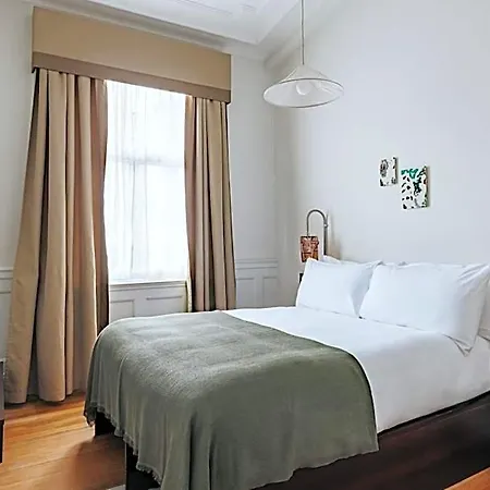 Arthouse - Newly Refurbished 4* Glasgow