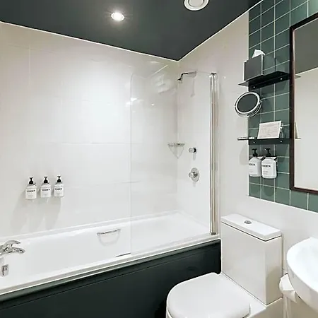 Arthouse - Newly Refurbished Hotel