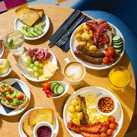 Citizenm Hotel 4*