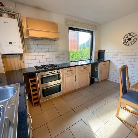 Anniesland 1bd Flat - Free Parking