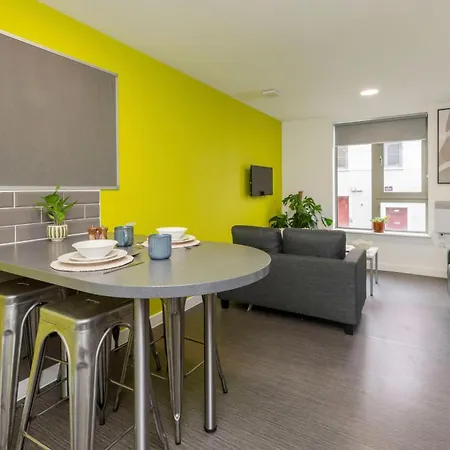 Apartment Foundry Courtyard By Utdm Glasgow