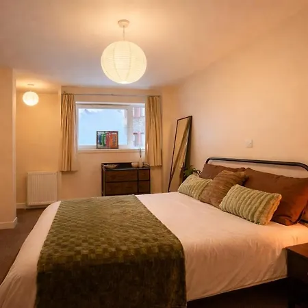 Centre Stylish 2-bedroom 2-bath