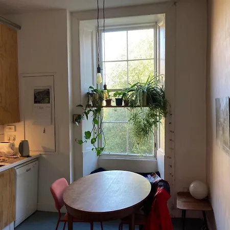 Daire Queens Park Retreat Stylish Southside Glasgow